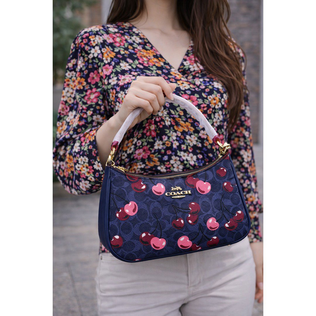 COACH TERI SHOULDER BAG