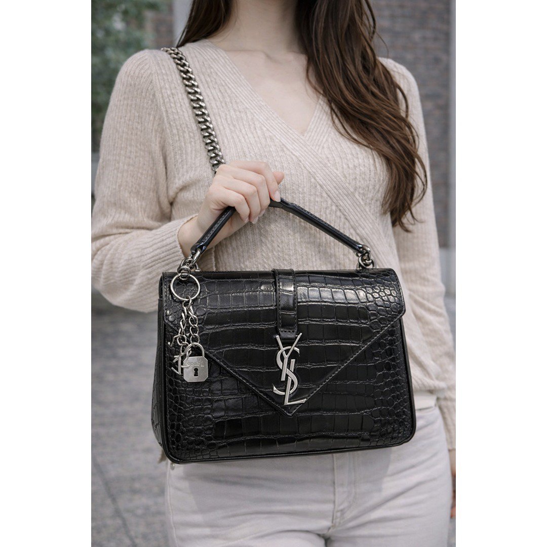 YSL COLLEGE MEDIUM IN QUILTED MONOGRAM
