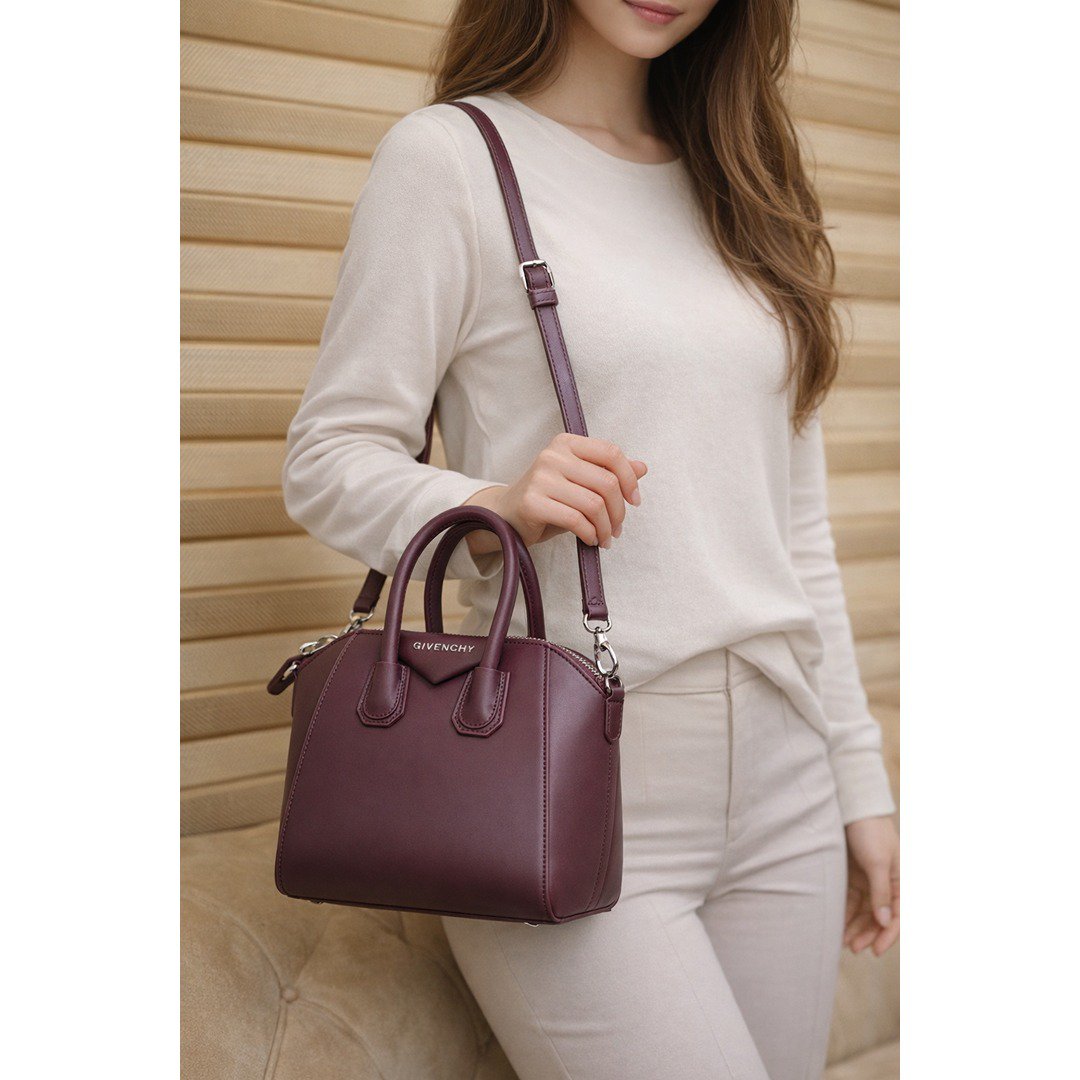 GIVENCHY ANTIGONA SATCHEL HANDBAG