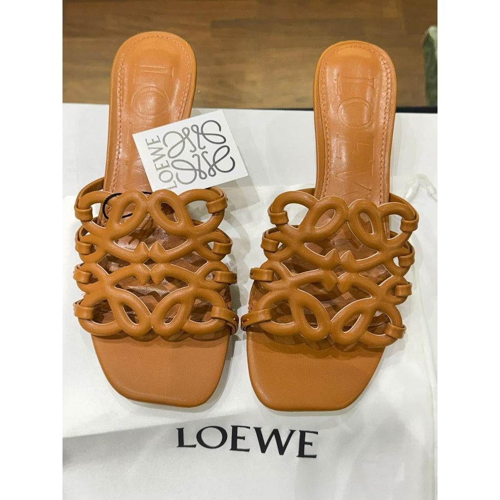 LOEWE PETAL ANAGRAM CAMEL SLIDE CALF SKIN