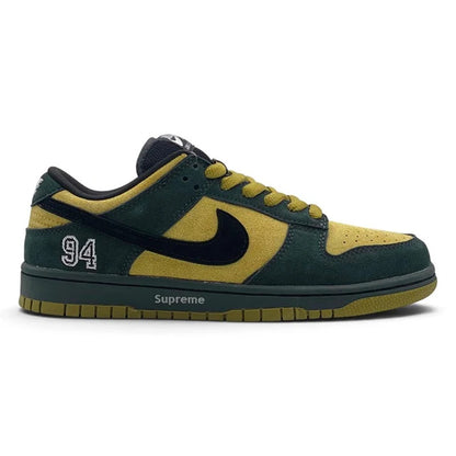NIKE SB DUNK LOW SUPREME CAMPER GREEN