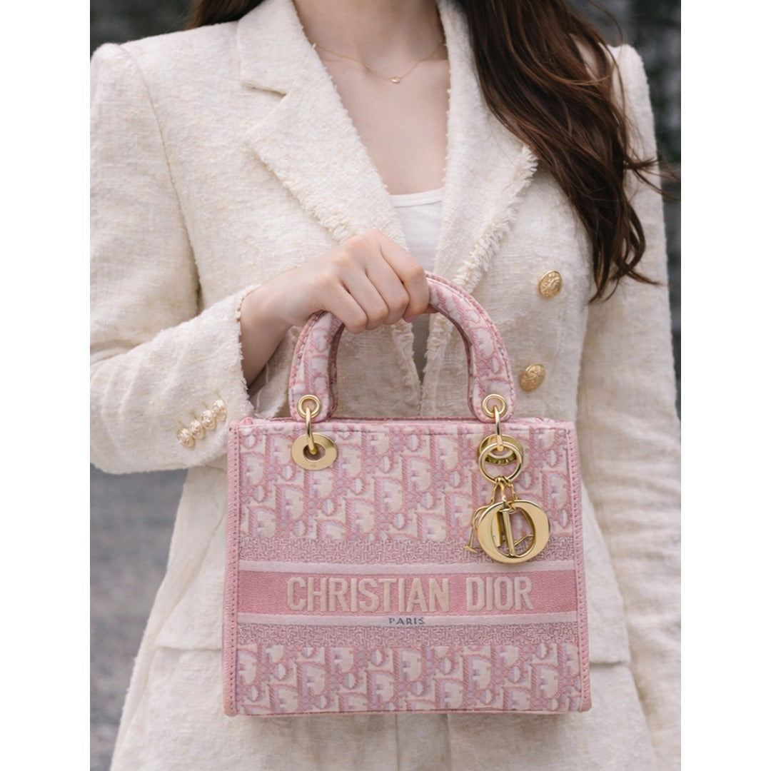 CHRISTIAN DIOR LADY D LITE SIGNATURE BAG