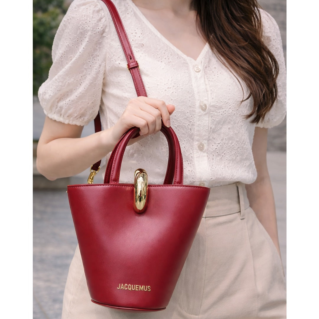 JACQUEMUS LE PETIT BAMBOLA BUCKET BAG