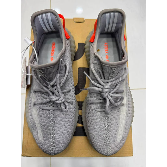 ADI YEEZY BOOST GREY