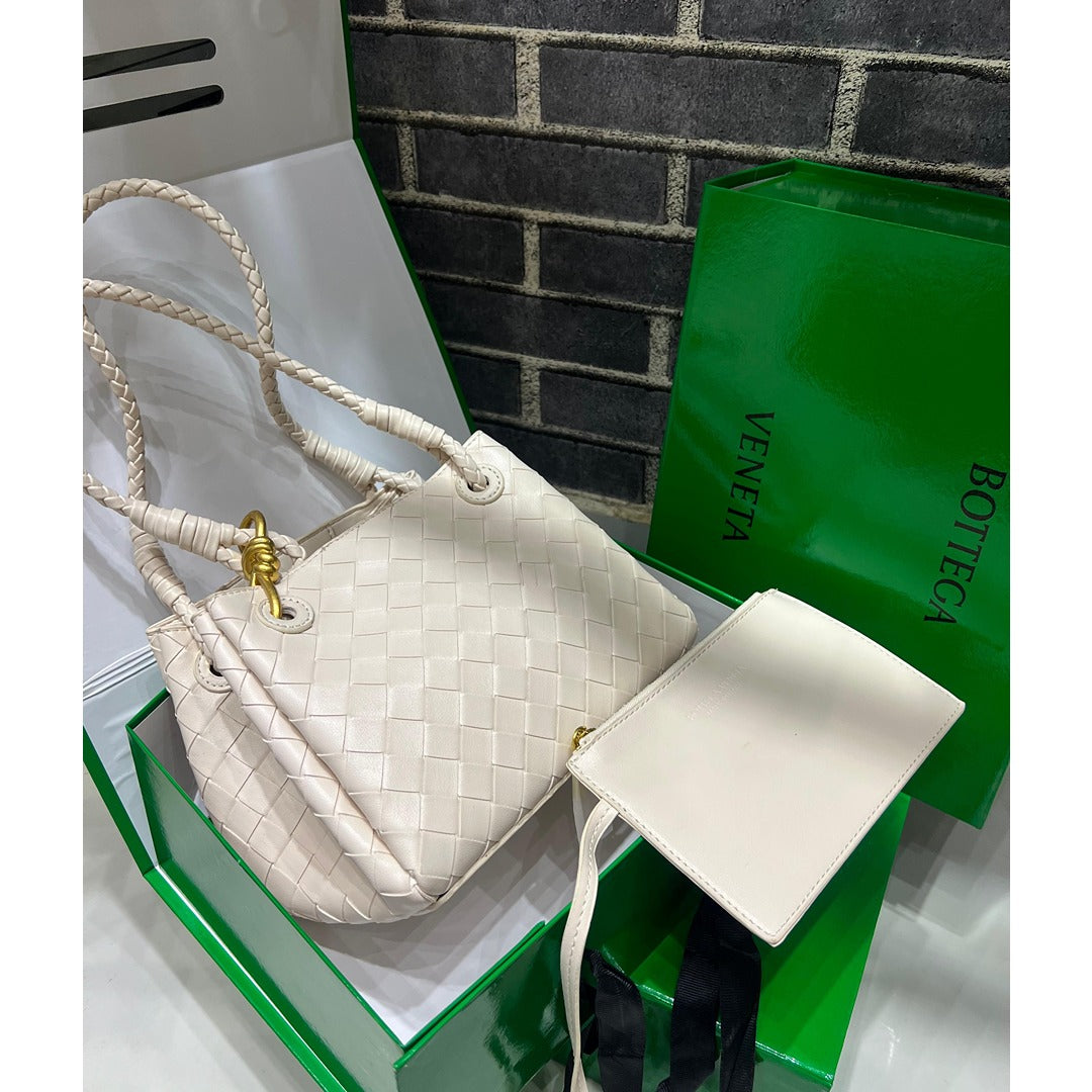BOTTEGA VENETA SMALL PARACHUTE BAG