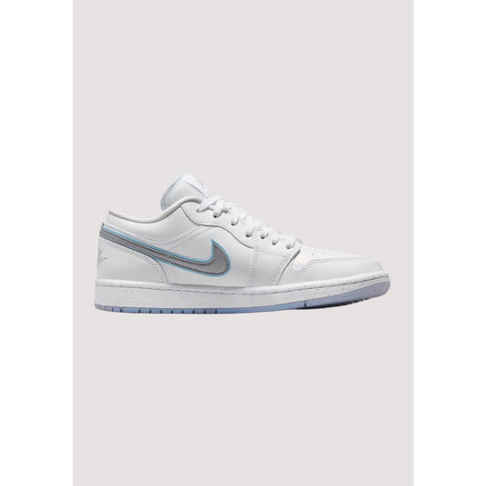 AIR JORDAN 1 LOW DARE TO FLY WHITE GREY REFLECTIVE