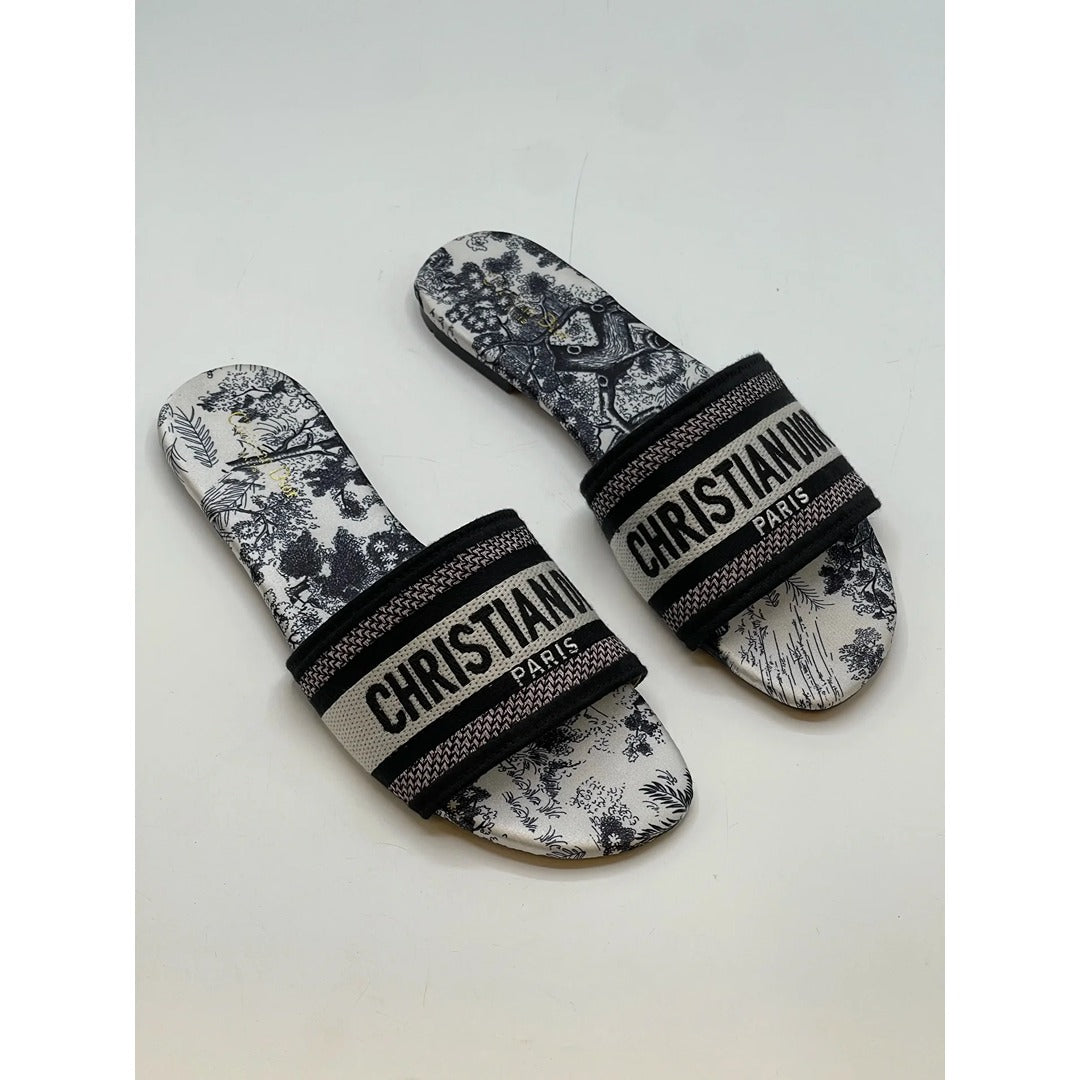 CHRISTIAN DIOR BLACK-WHITE DWAY SLIDE
