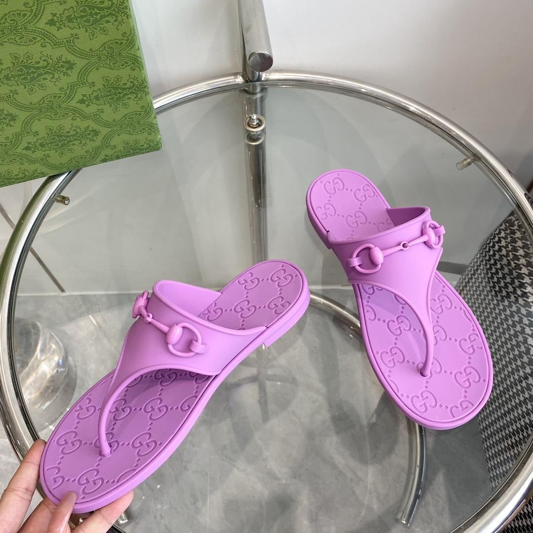 GUCCI HORSEBIT LILAC THONG RUBBER SANDAL