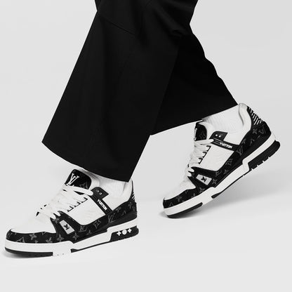 LOUIS VUITTON LV TRAINER BLACK WHITE