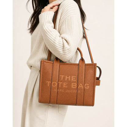 MARC JACOBS THE LEATHER TOTE BAG
