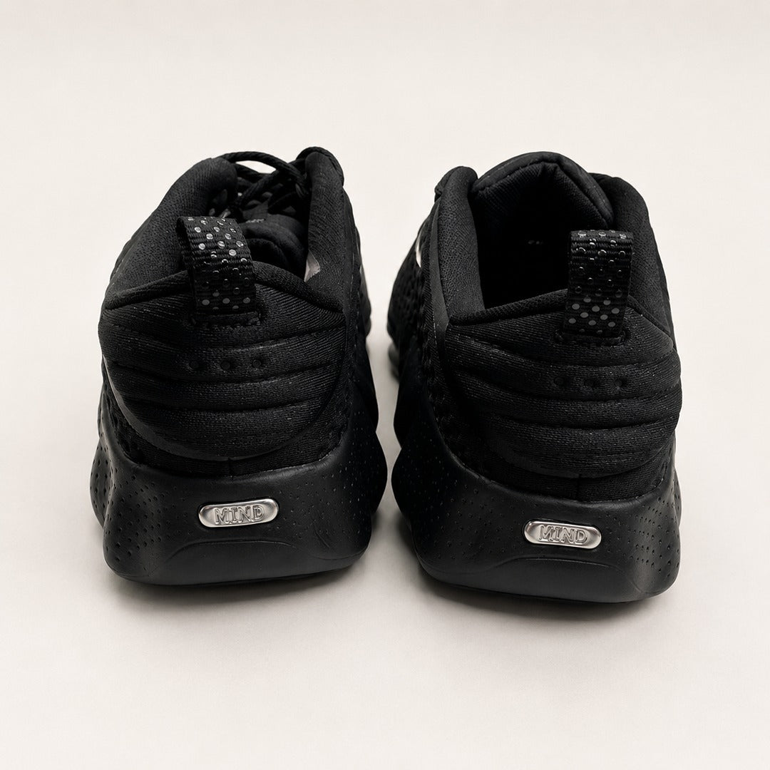 NIKE MIND 002 PREGAME BLACK SHOES
